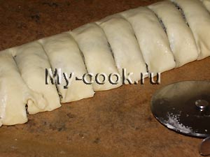 Коса с маковой начинкой