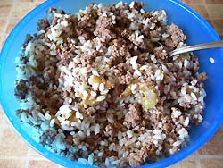 Баклажаны, фаршированные рисом и мясом