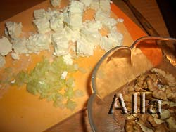 Салат из стручковой фасоли с орехами