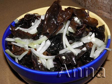Салат из чёрных древесных грибов