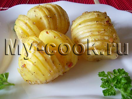 Пикантный картофель с чесночком и пряностями